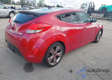 2012 Hyundai Veloster Base W/Red/Black z USA, uszkodzony, nr VIN KMHTC6AD8CU058178